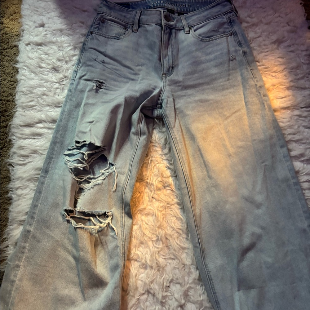 American Eagle Outfitters Gray Boyfriend Jeans Distressed Style